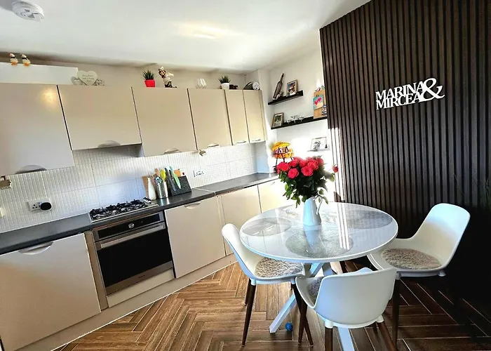 公寓 Modern Duplex In *