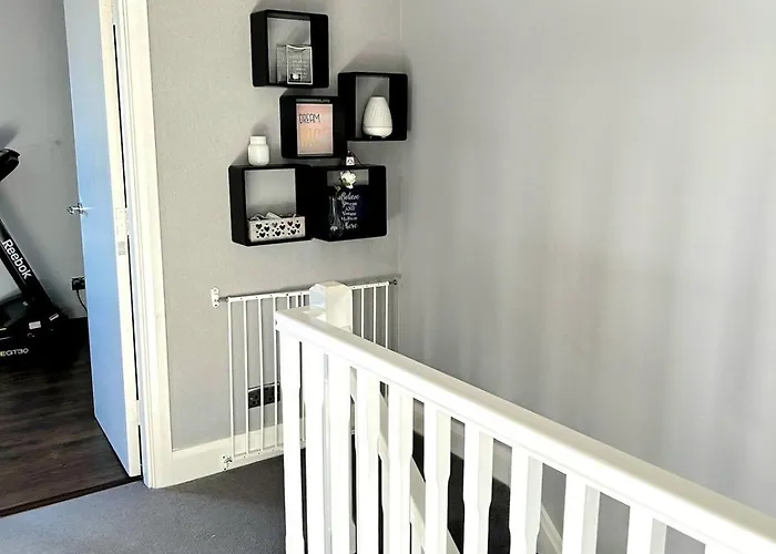 Modern Duplex In * 格雷斯通