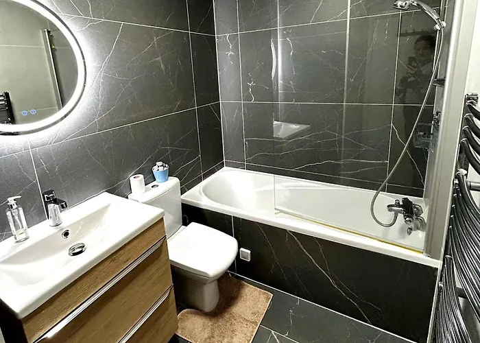 公寓 Modern Duplex In *